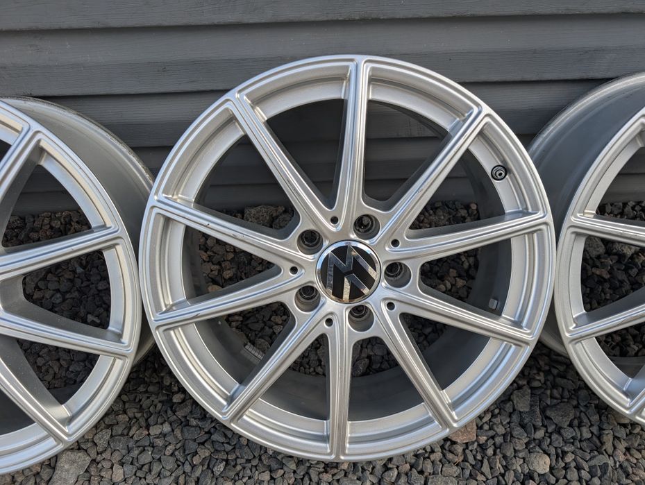 Комплект титанових дисків Volkswagen Audi Skoda Seat 5/112 R17 5*112 17 ET 44 VAG