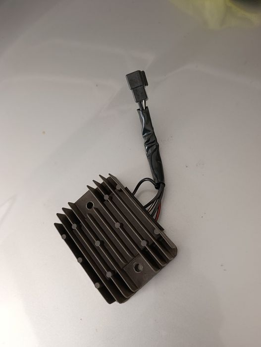 Retificador, regulador de corrente Suzuki gsxr 1000