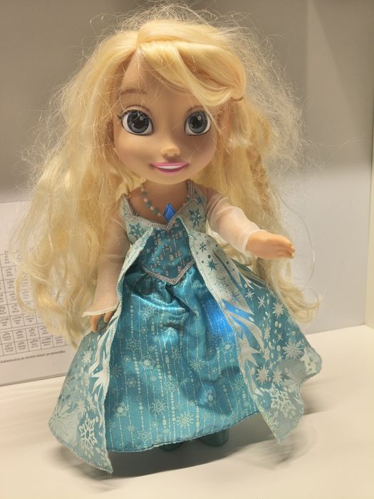 Lalka Śpiewająca Elza