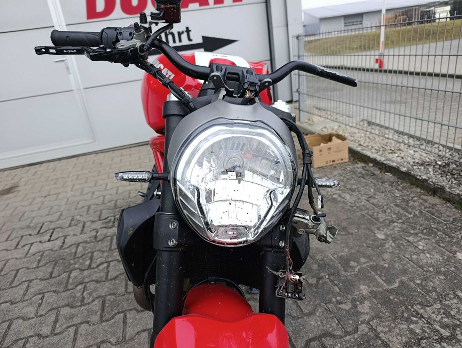 Ducati Monster 1200