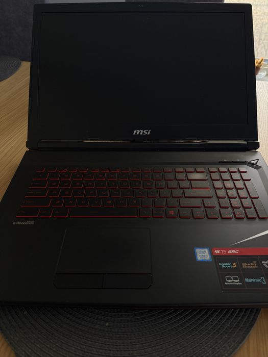 Laptop MSI 17,3" cala , Intel i5 Nvidia GTX SSD+Hdd
