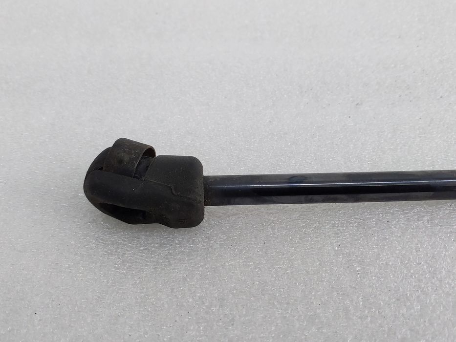 Amortecedor do capot VOLKSWAGEN Golf VII (5G1, BQ1, BE1, BE2)