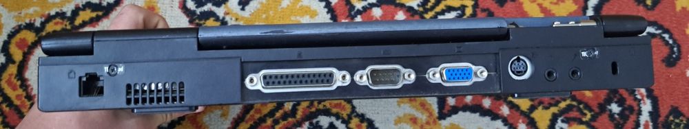 Laptop fujitsu Siemens RETRO