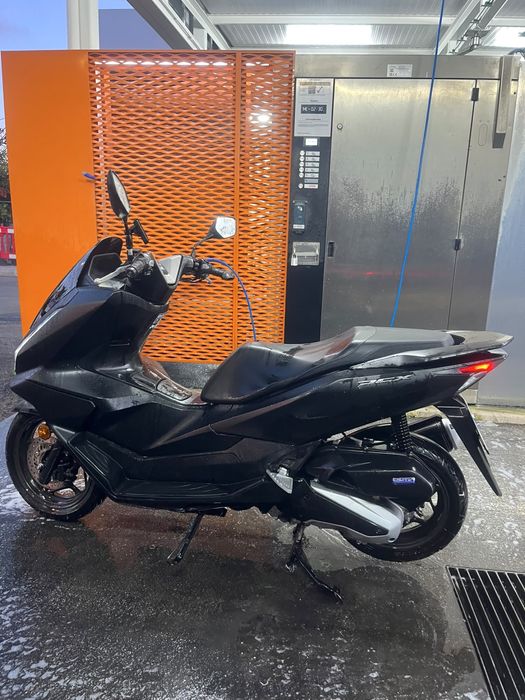 MOTO PCX 2025 preta