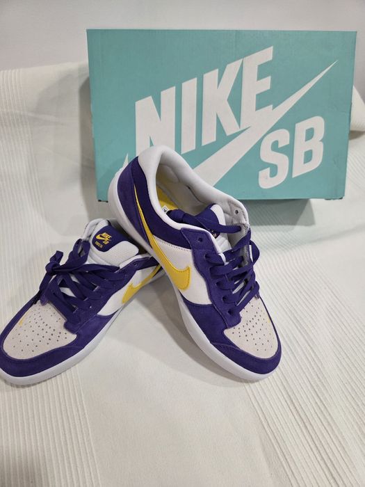Nike SB Pre-owned  snekersy niskie r.40.5
Sneakersy niskie
Sneakersy n