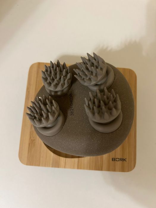 Масажер для голови Bork D603