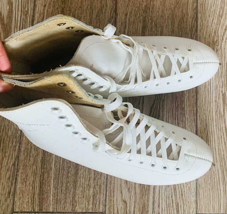 Ковзани жіночі 39 р. 26 см устілка