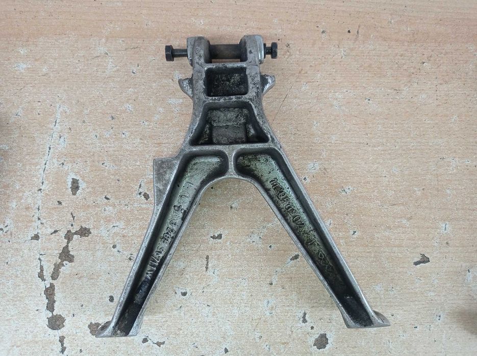 Simson S50, S51 - części - stopki centralne