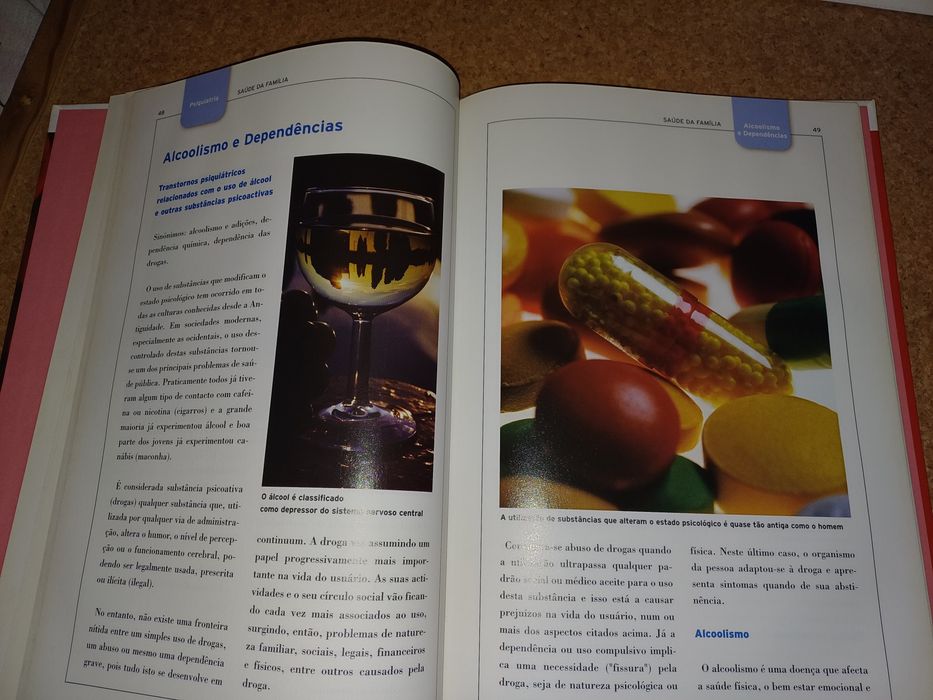 Livros enciclopédia médica, saúde da família.  Cada 4€