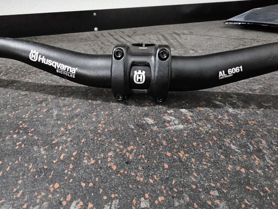 Vário Material novo de E-Bike Husqvarna LC6