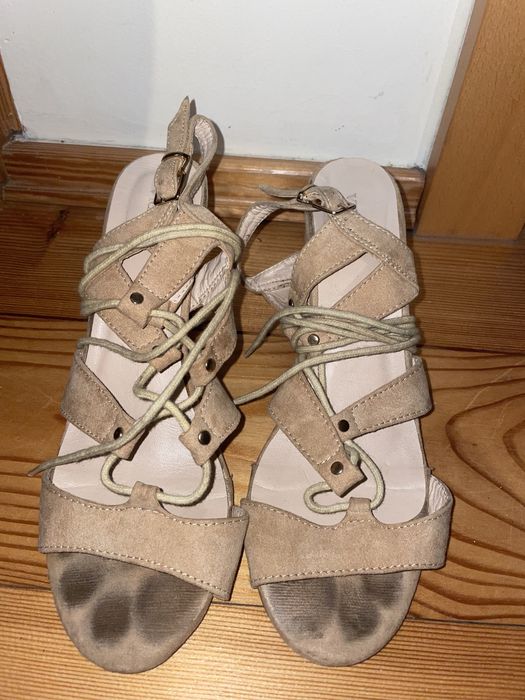 Buty różne rodzaje rozmiar 39