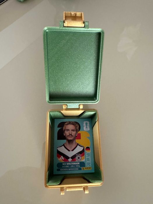 Caixa para Cromos do Mundial 26