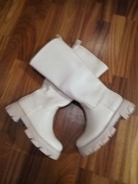 Kozaki damskie firmowe roz 37 nowe