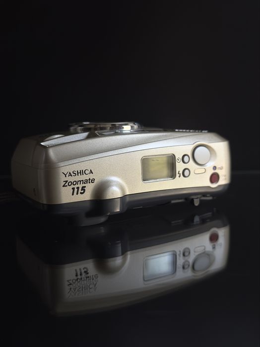 Yashica 115 zoom