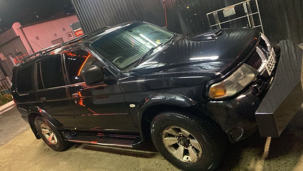 Mitsubishi pajero sport