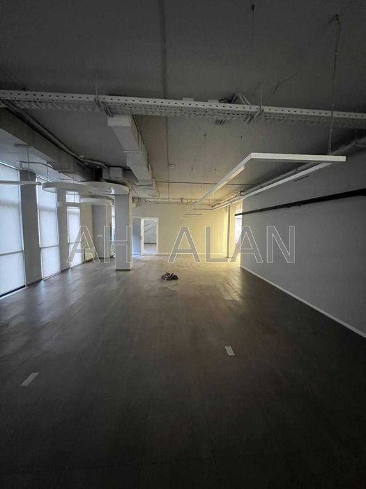 Оренда  офісу на вулиці Спаській. Поділ