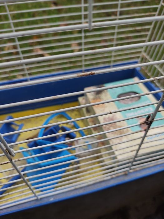 Продам клітку вживану
