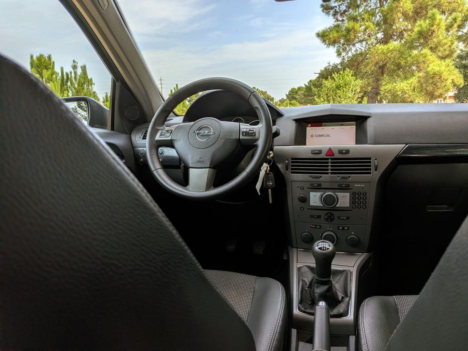 Opel Astra 1.7Cdti Cosmo (full extras)