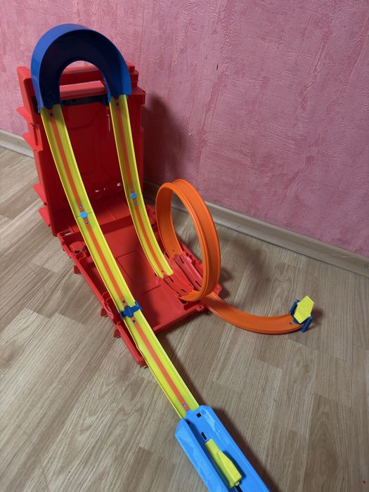 Трек Hot Wheels Track Builder Турботрюки Каністра