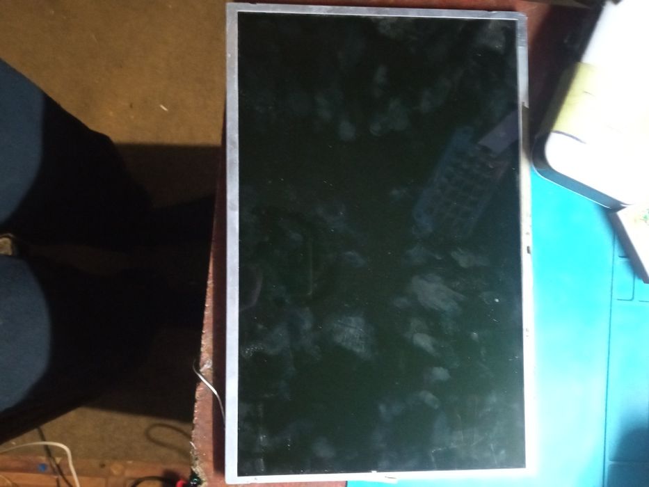 Продам дисплей 13 дюймів