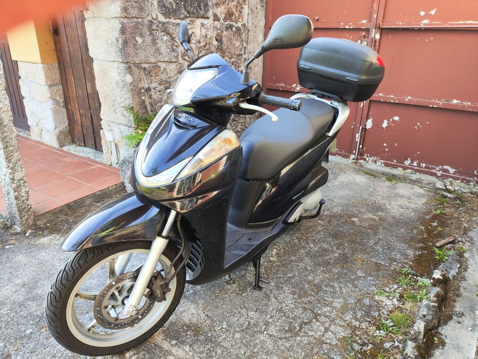 Honda SH 300 2007 + top case