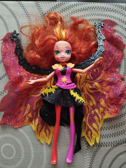 Оригінальна лялька