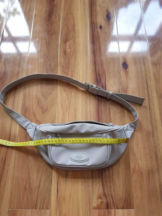 Męska torebka nerka BoohooMan szara sztuczna skóra saszetka elegancka