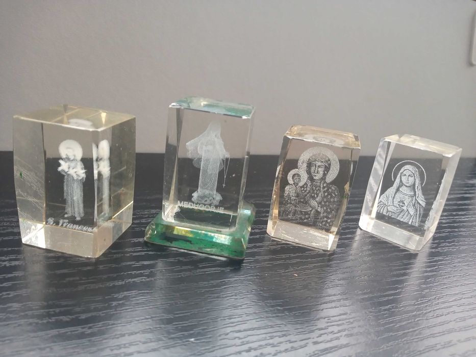Szklane Figurki 3D Hologram Dewocjonalia Zestaw 4 Sztuk