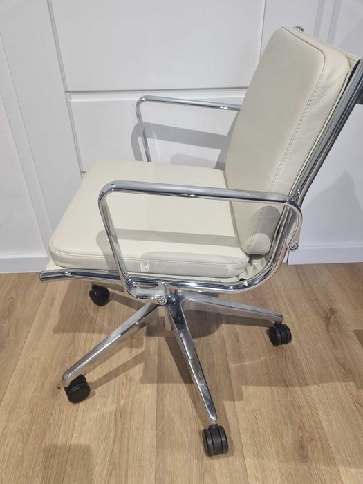 Fotel obrotowy LD Seating FLY 701 – skóra kremowa, elegancki design