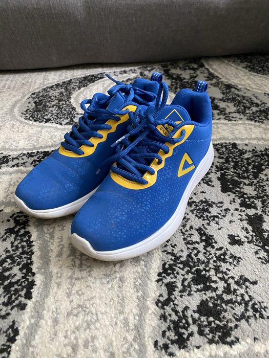 Кросівки жіночі для занять спортом peak ukraine