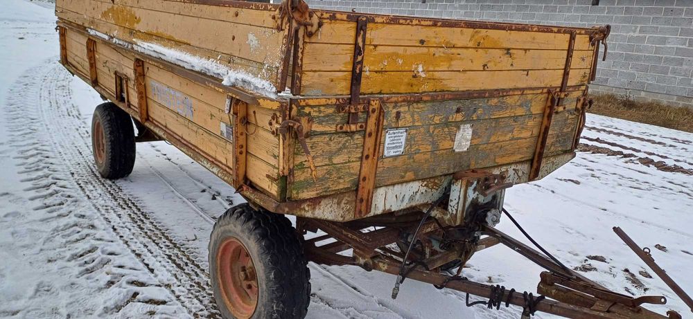 Przyczepa rolnicza wywrotka