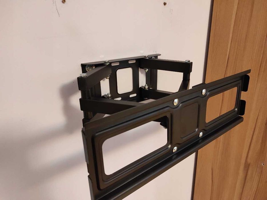 Wieszak TV regulowany 70–400 mm VESA 75x75–400x400