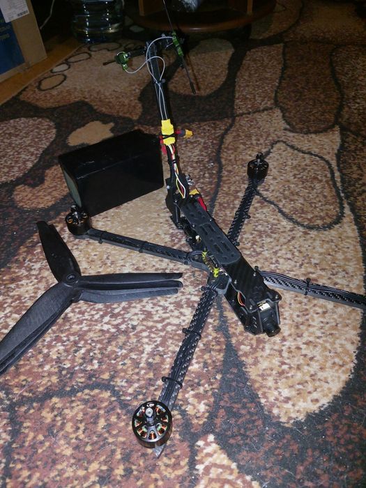 Fpv ФПВ дрон квадрокоптер 7, 10 карбон новый