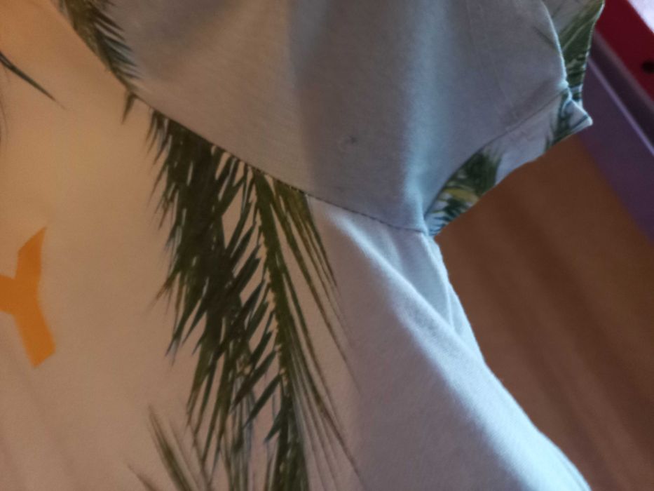 T-Shirt męski z napisem "Thirsty" rozm. S
