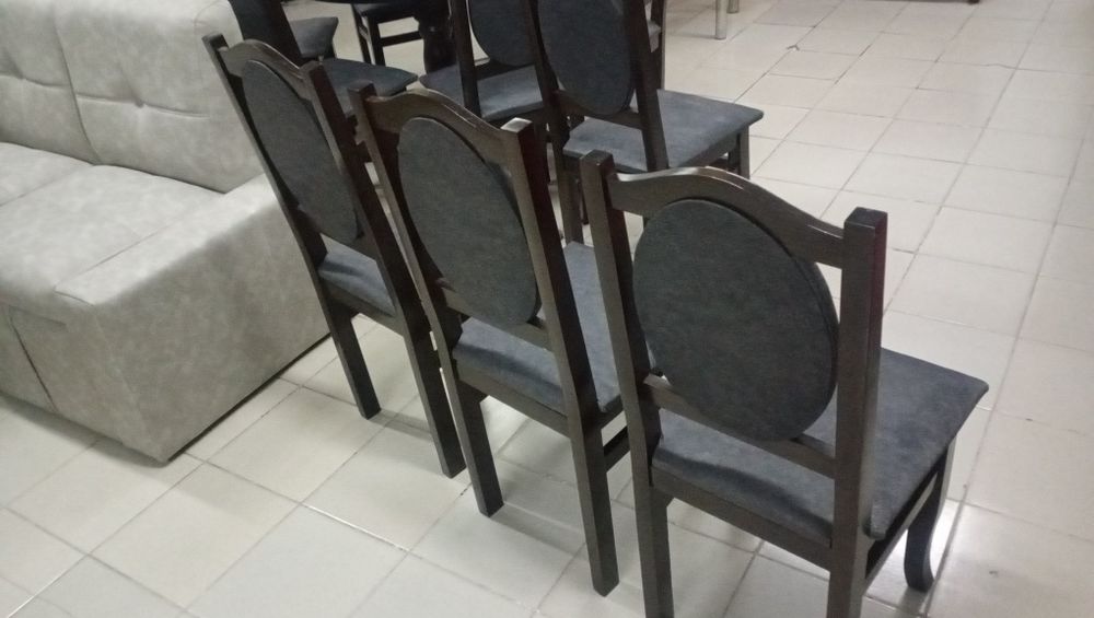 Стільці дерев'яні букові