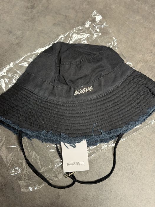 Продам женскую панаму JACQUEMUS