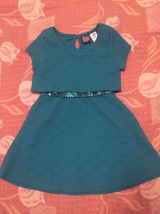 Нарядное платье