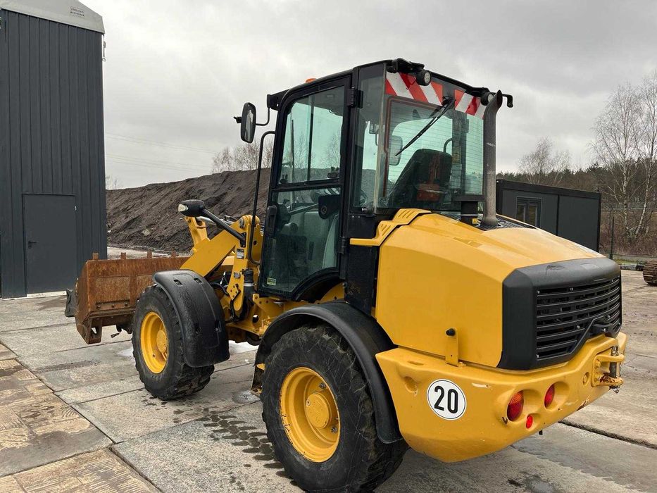 Ładowarka kołowa 8t wynajem / transport