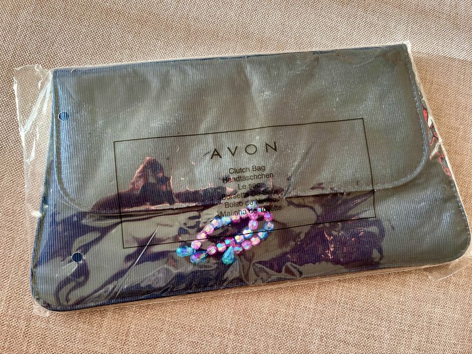 Mala clutch AVON nova