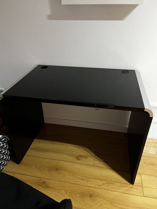Biurko czarne lakierowane