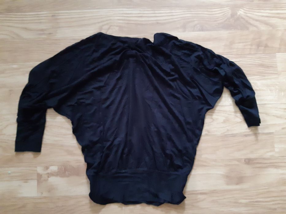 Bluzka damska r. M/L czarna z cekinami