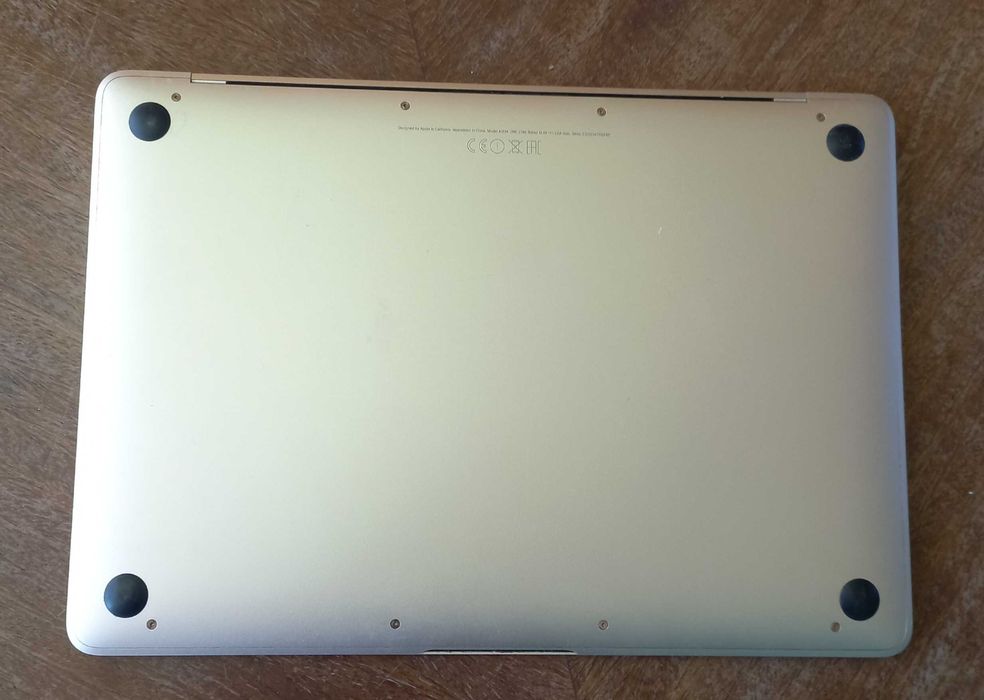 MAC  APPLE  A 1534  EMC  2746  como  novo sem carregador