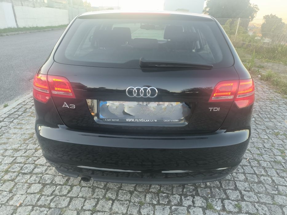 Audi A3  1.6 TDI foto 2