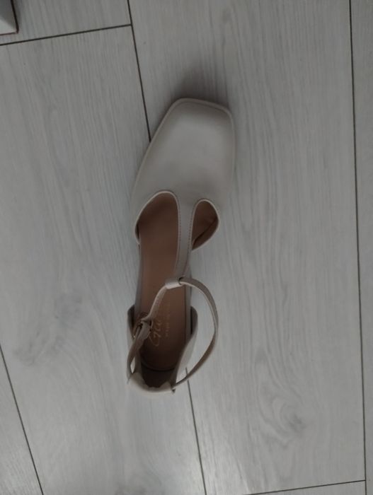 Włoskie buty damskie Galieti - nowe