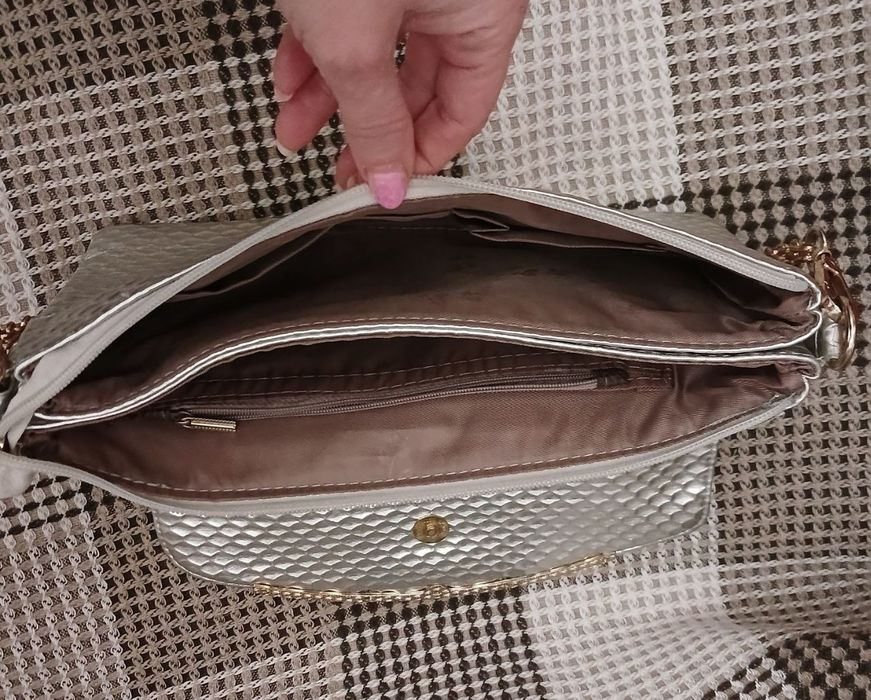 Клач сумка сріблястого кольору