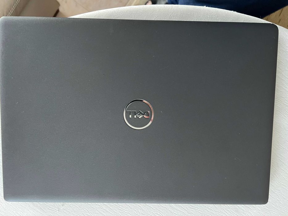 Sprzedam używany laptop Dell Latitude 3510