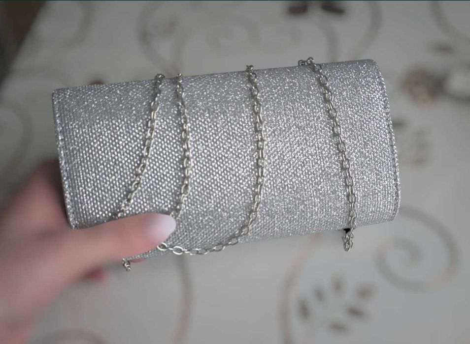 Torebka kopertówka srebrna