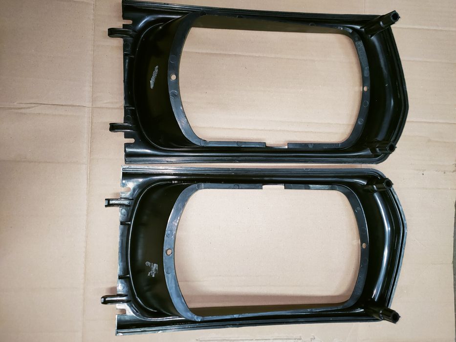 Atrapa grill światła przód skoda 105 120