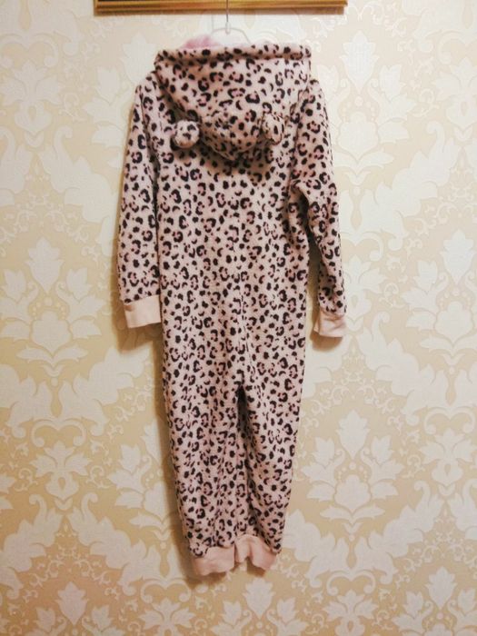 Ромпер,чоловічок ,на вік 2,-3 роки.