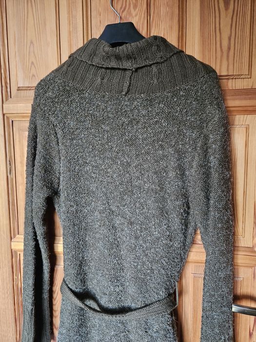 Sweter khaki rozmiar 40